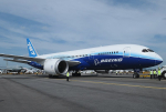 Boeing 787 Dreamliner Successfully Lands on Antarctic Ice Runway